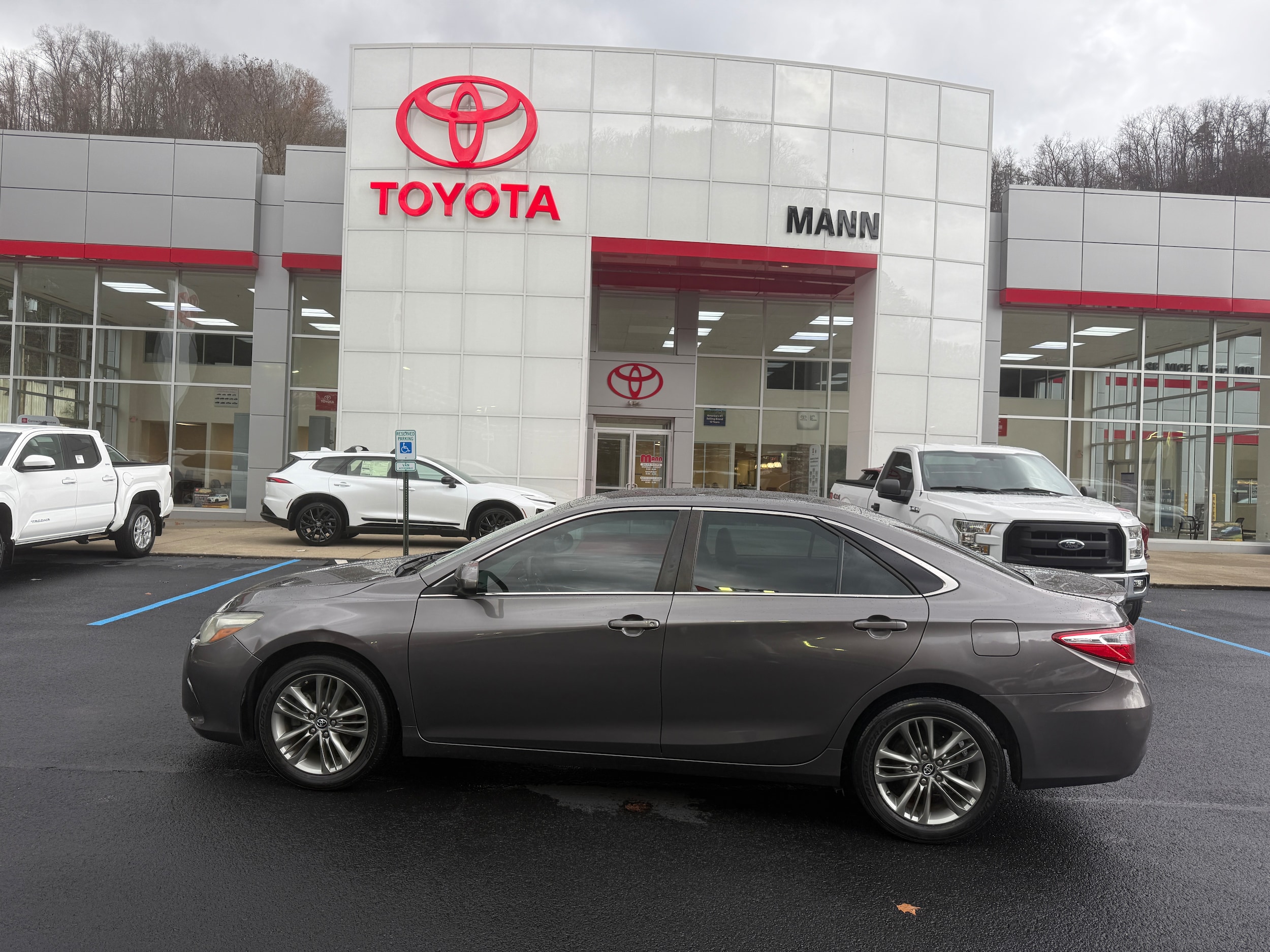 2016 Toyota Camry Sedan 