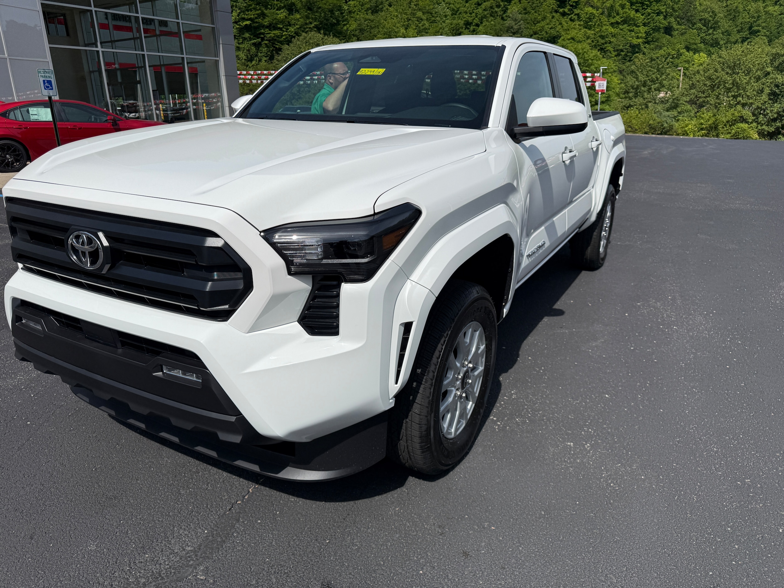 View vehicle photo 3