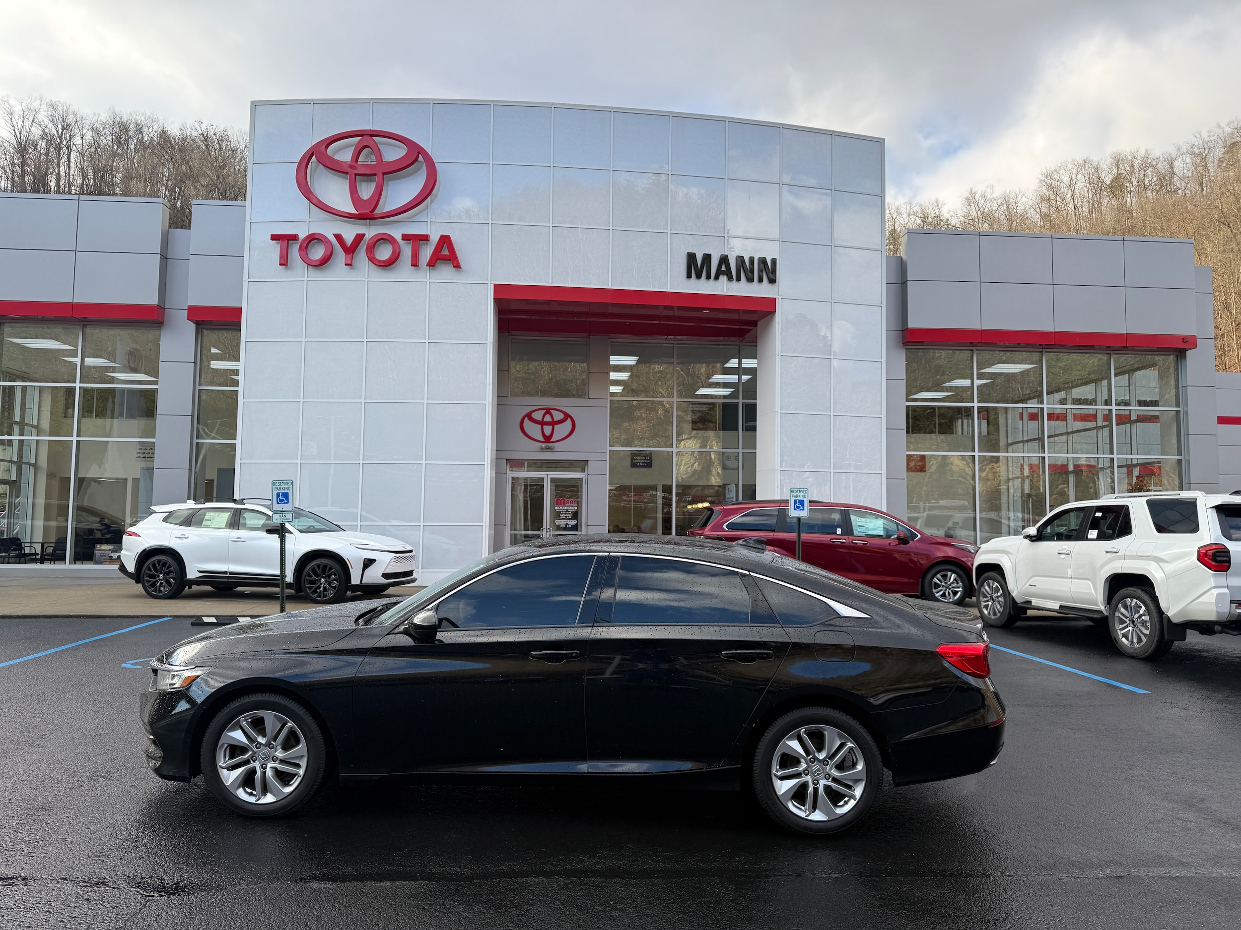 2020 Honda Accord LX's photo