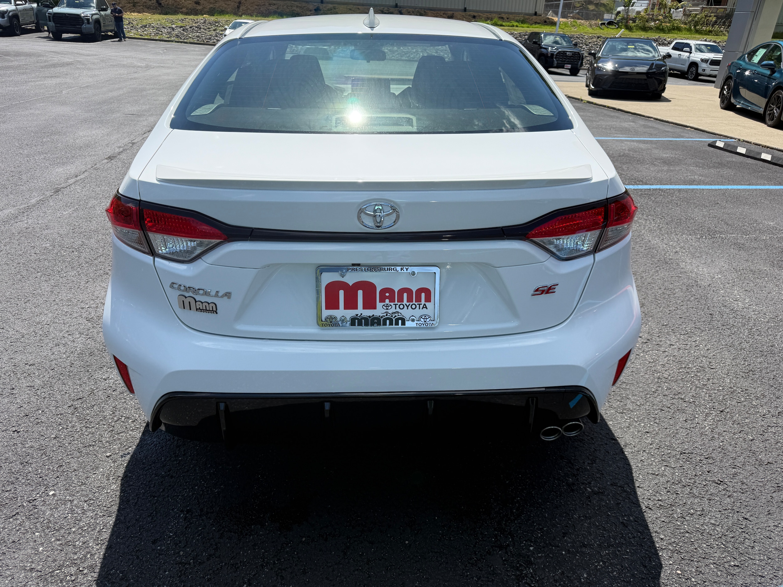 2026 Toyota Corolla SE - Photo 8