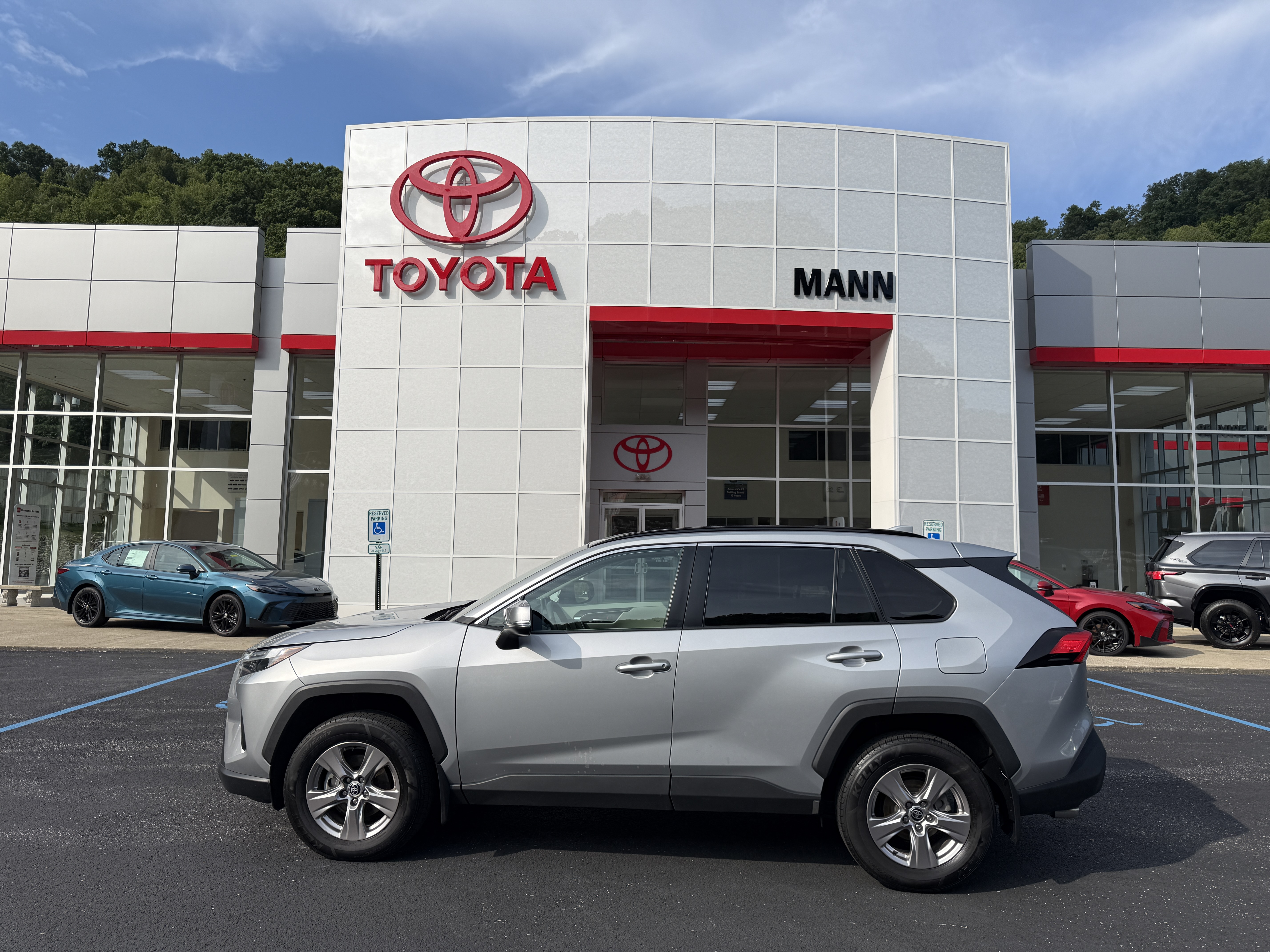 2023 Toyota RAV4 XLE SUV