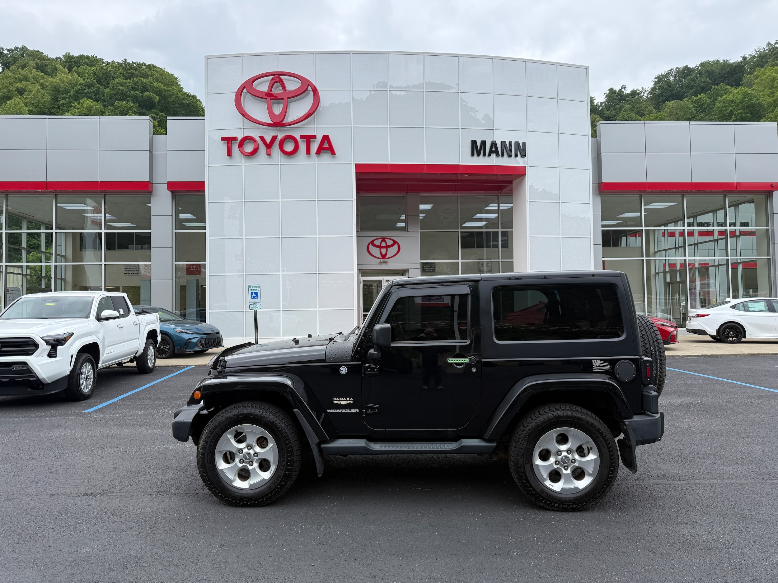 2014 Jeep Wrangler Sahara's photo