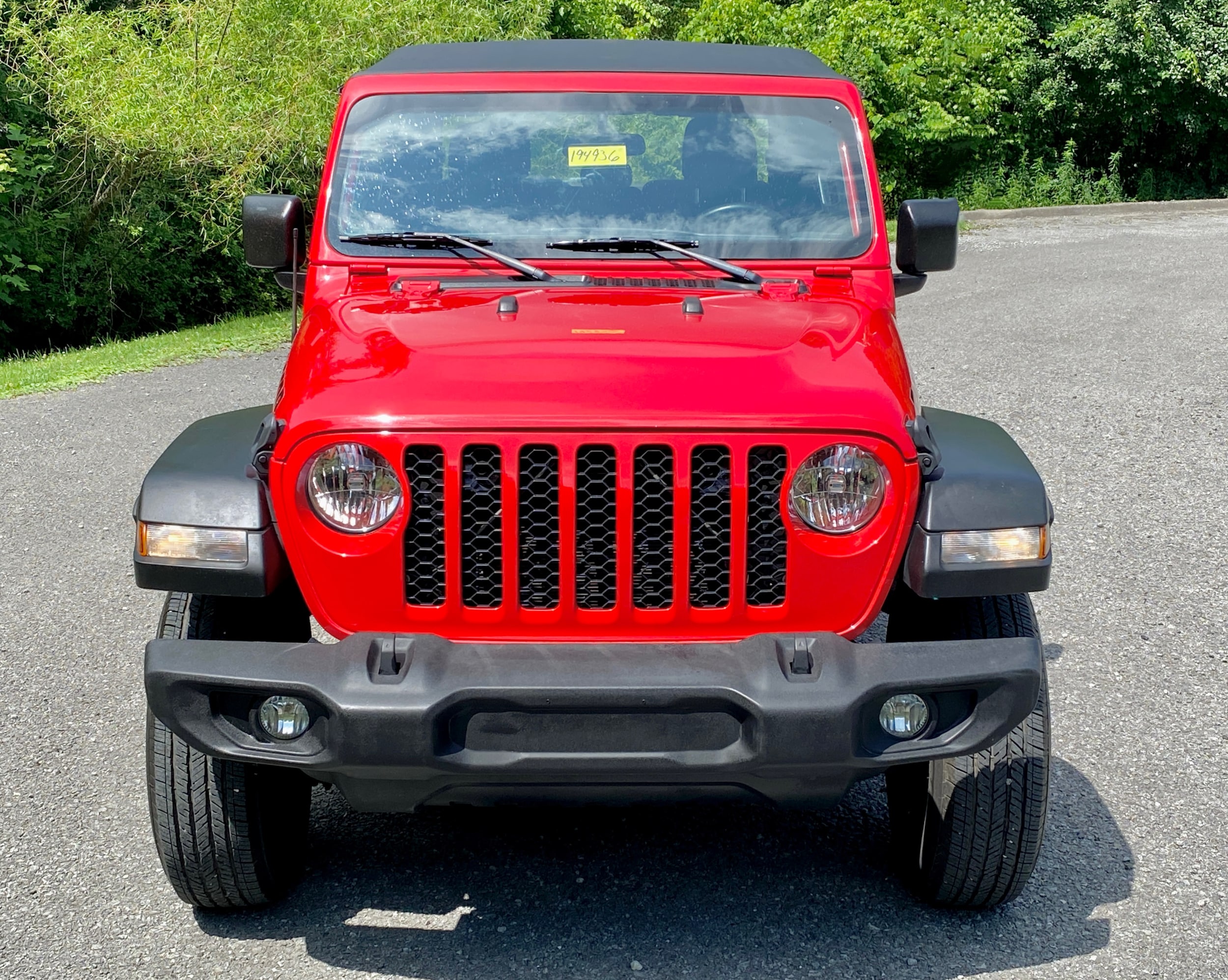 2020 Jeep Gladiator Sport photo 2