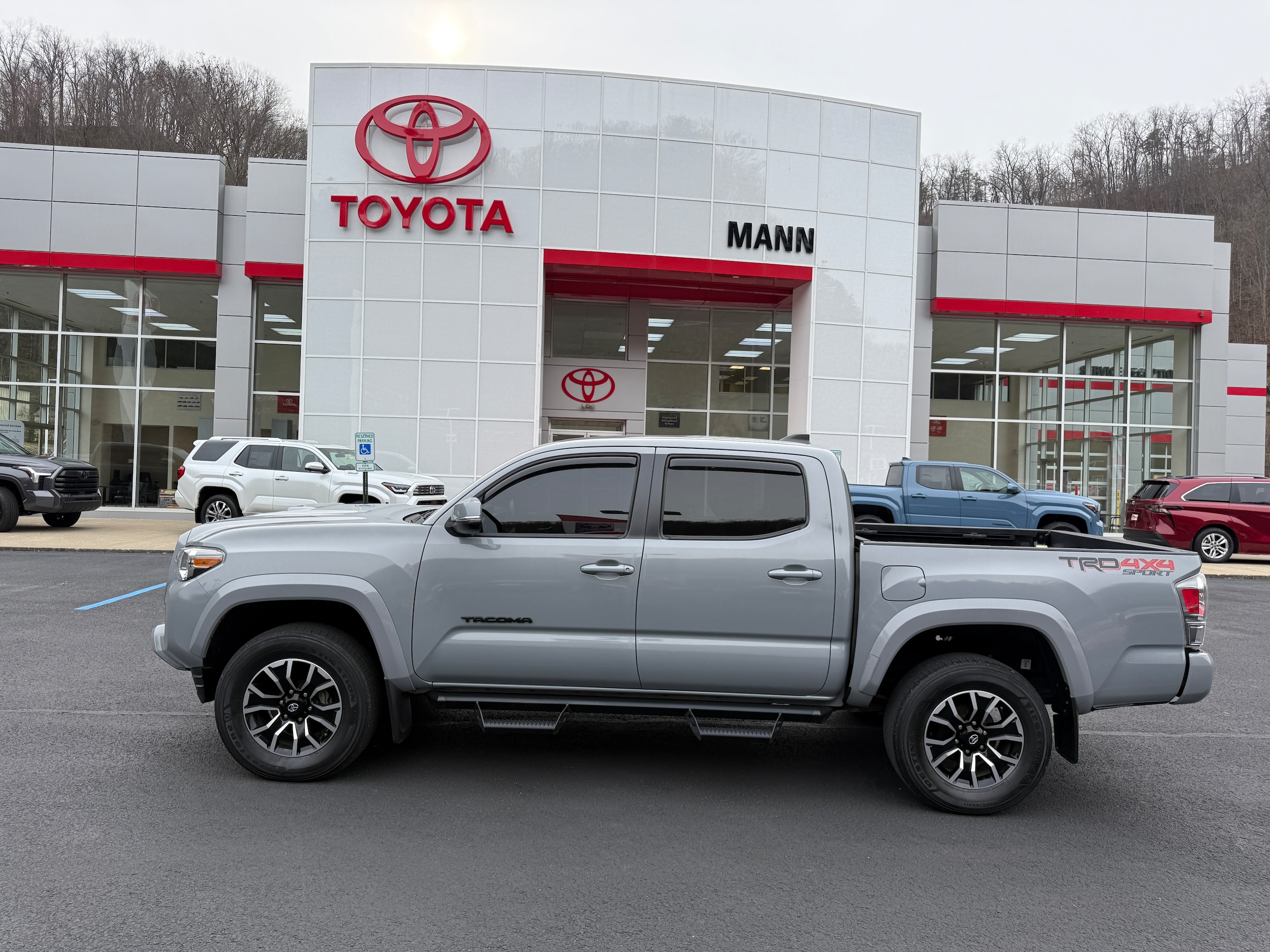 2021 Toyota Tacoma TRD Sport's photo