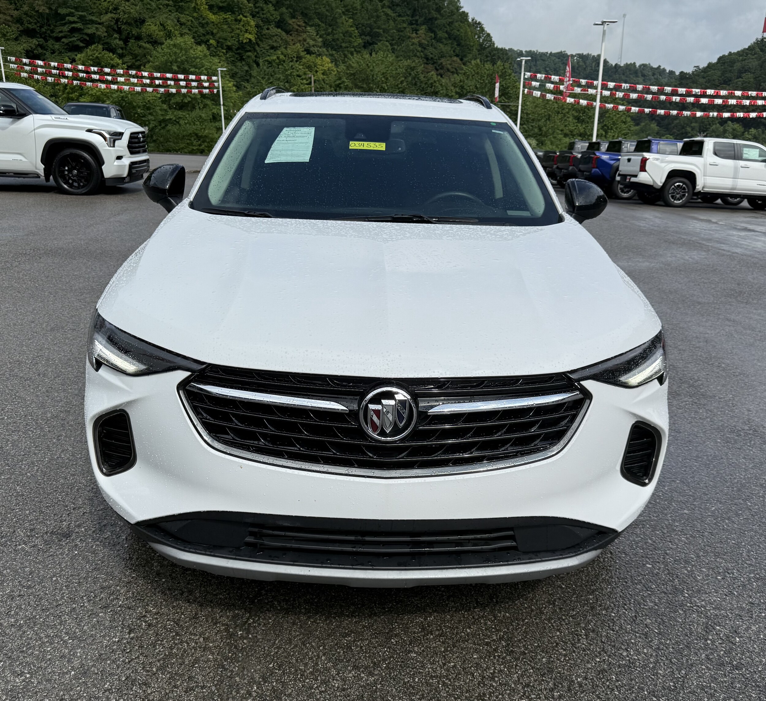 2023 Buick Envision Essence photo 3