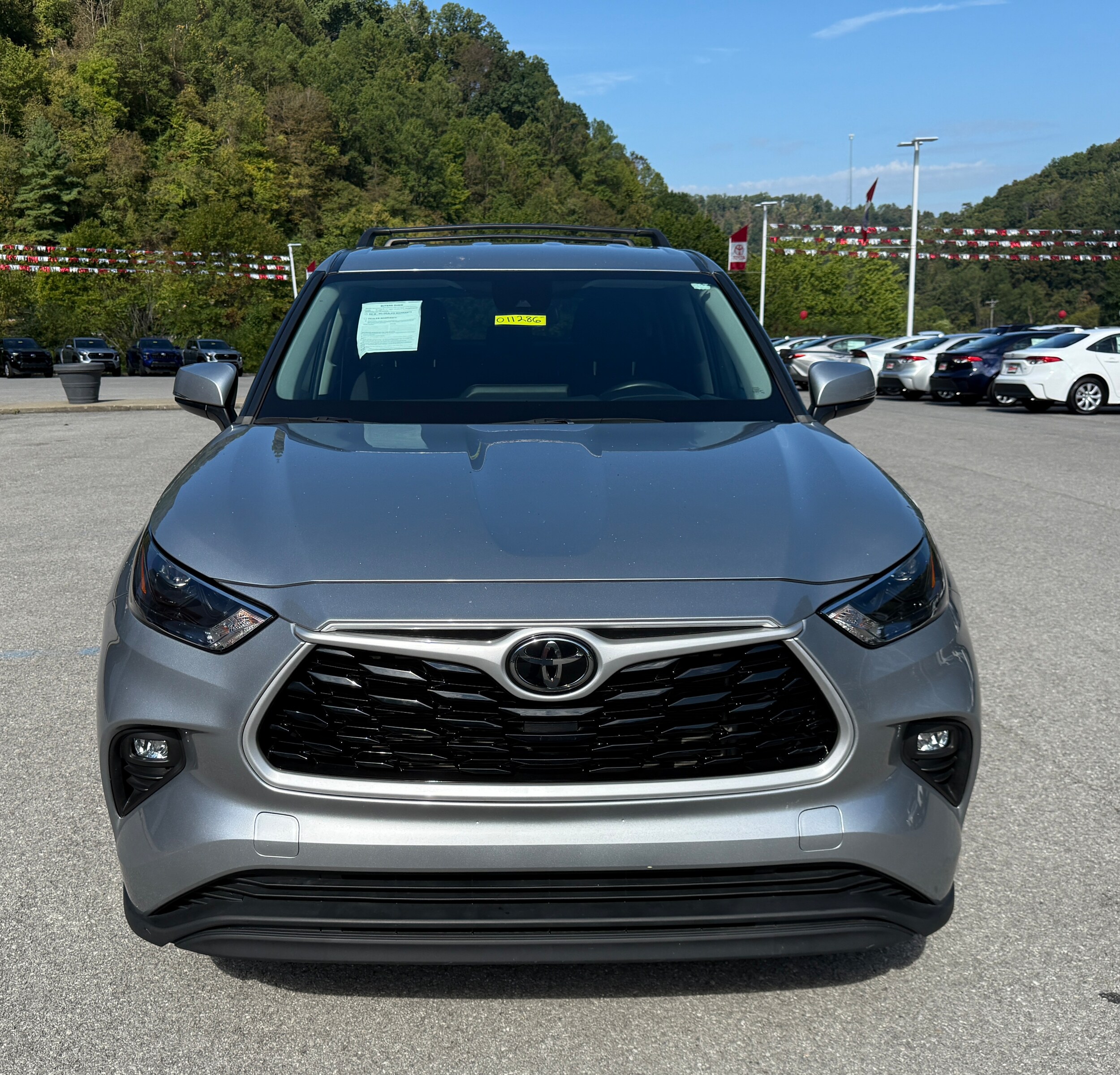 2023 Toyota Highlander Limited Platinum XLE XSE photo 2