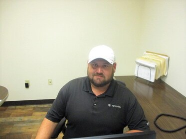 Staff member Myron Williams from ID_2bc10ee13299