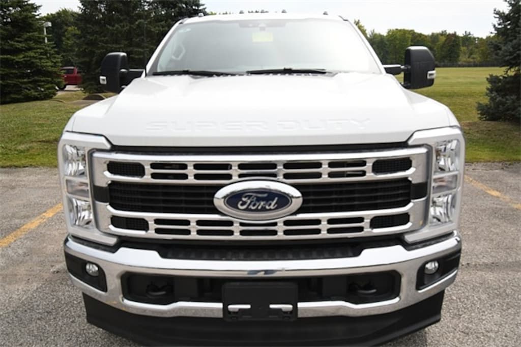New 2025 Ford Super Duty F-350 XLT TRUCK