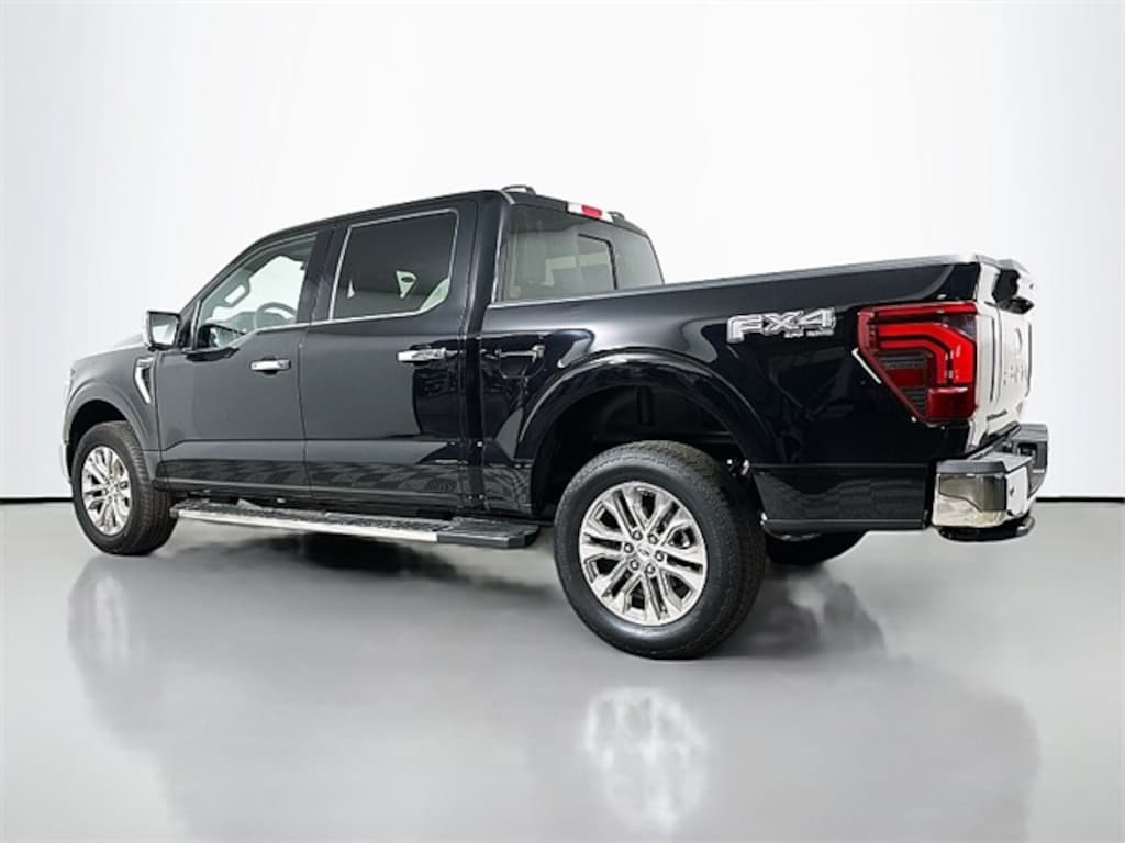 New 2025 Ford F-150 Lariat TRUCK