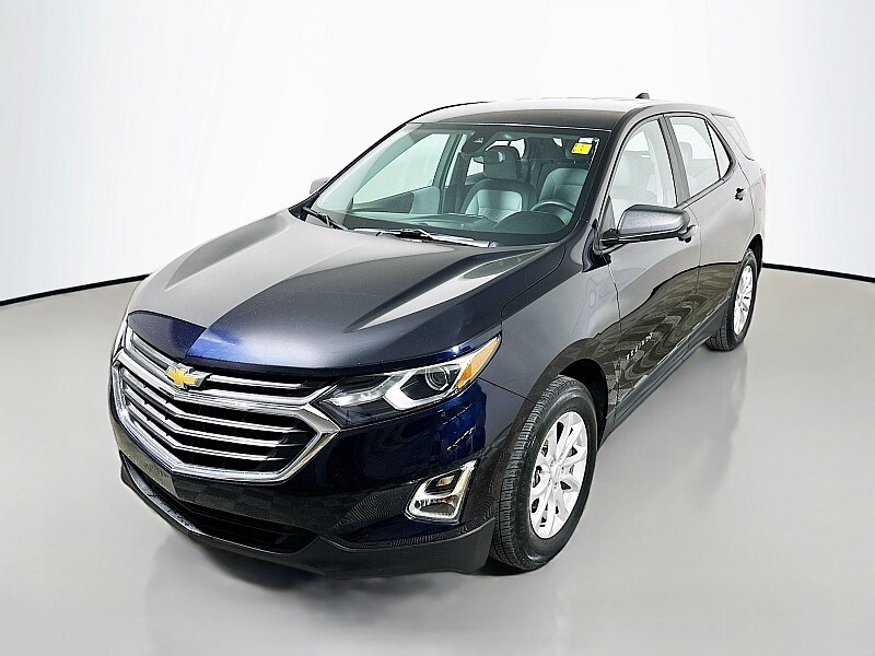 2020 Chevrolet Equinox LS photo 3