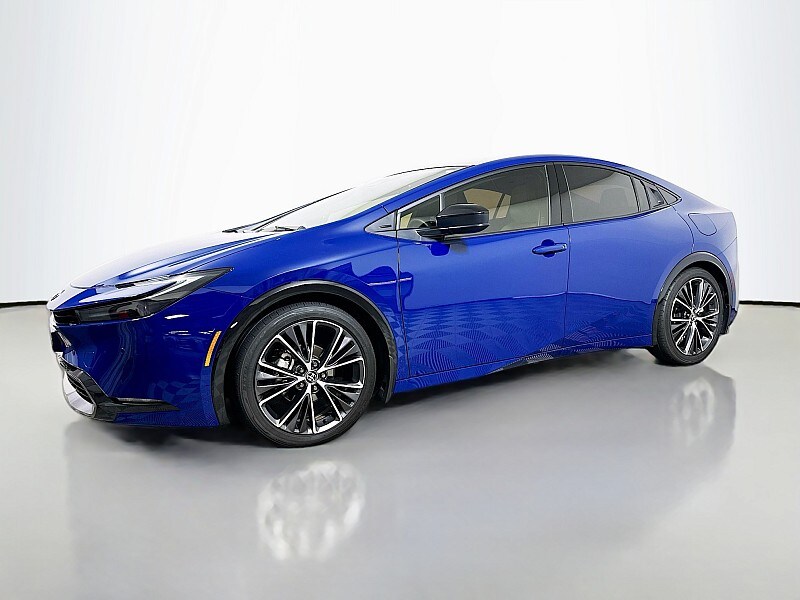 2023 Toyota Prius XLE photo 3
