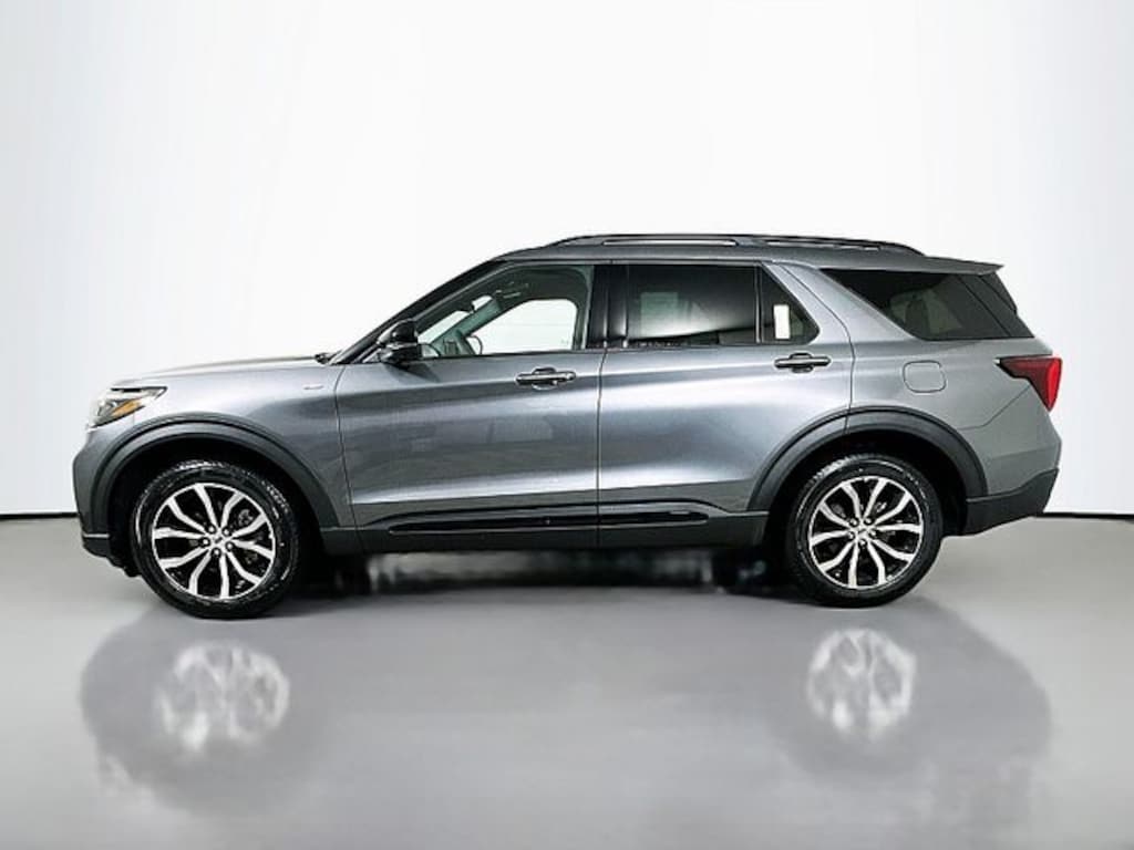 New 2026 Ford Explorer ST-Line SUV