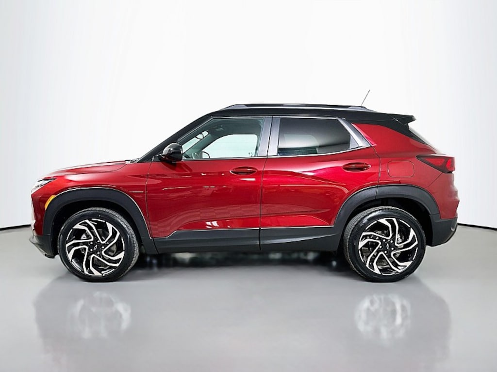 Used 2025 Chevrolet Trailblazer RS Compact SUV