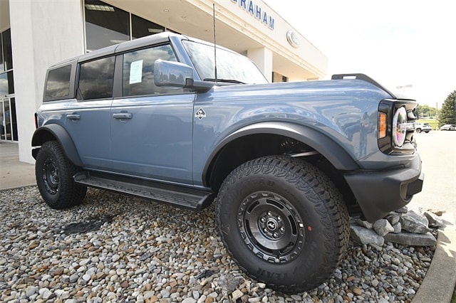 2025 Ford Bronco SUV 