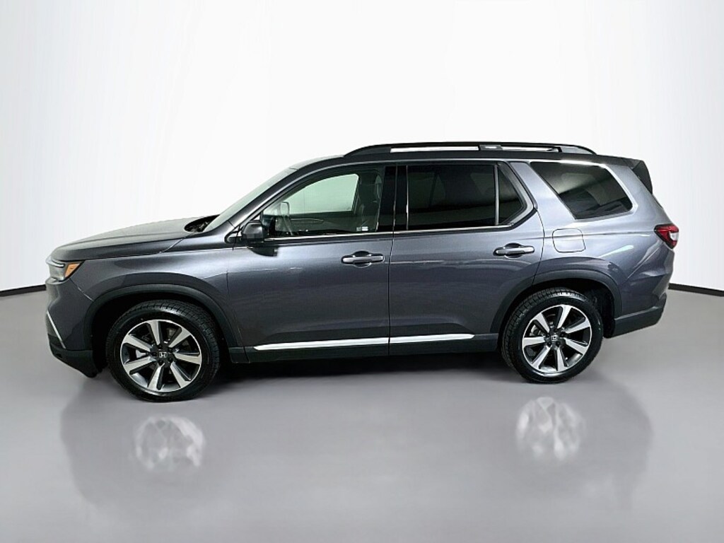 Used 2024 Honda Pilot Elite Full Size SUV