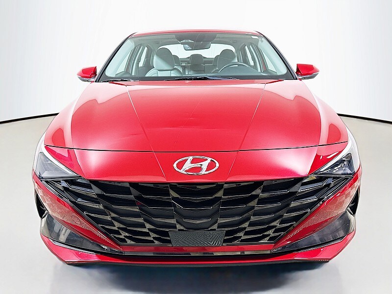 2023 Hyundai Elantra Limited photo 2