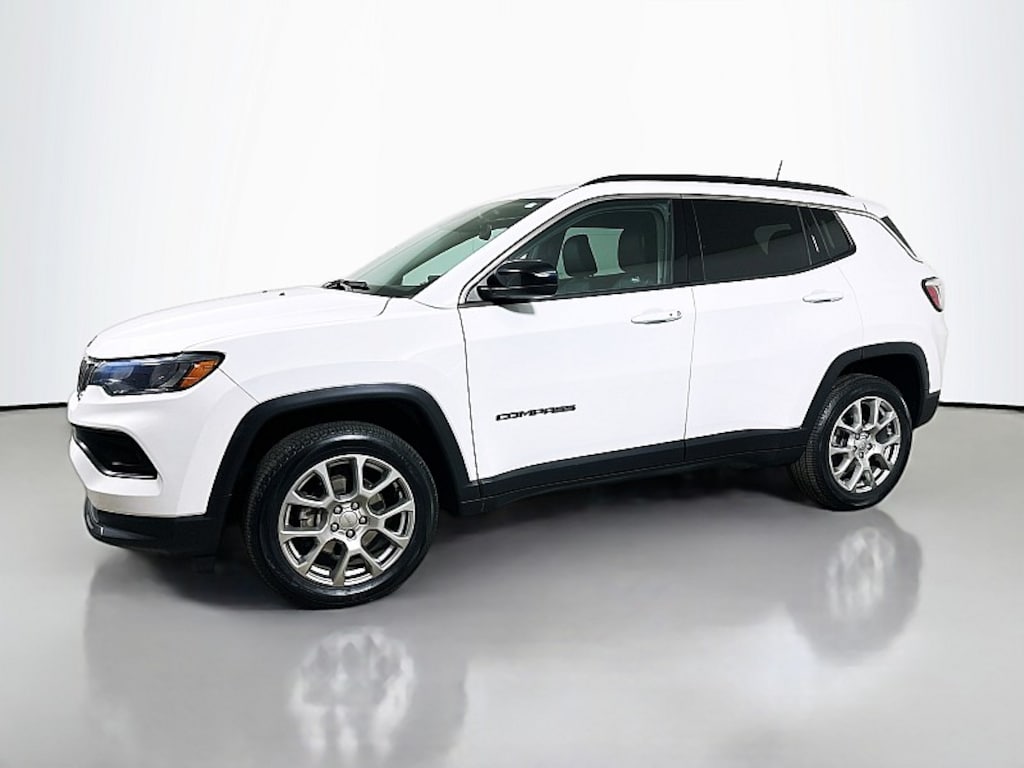 Used 2022 Jeep Compass Latitude Lux Compact SUV