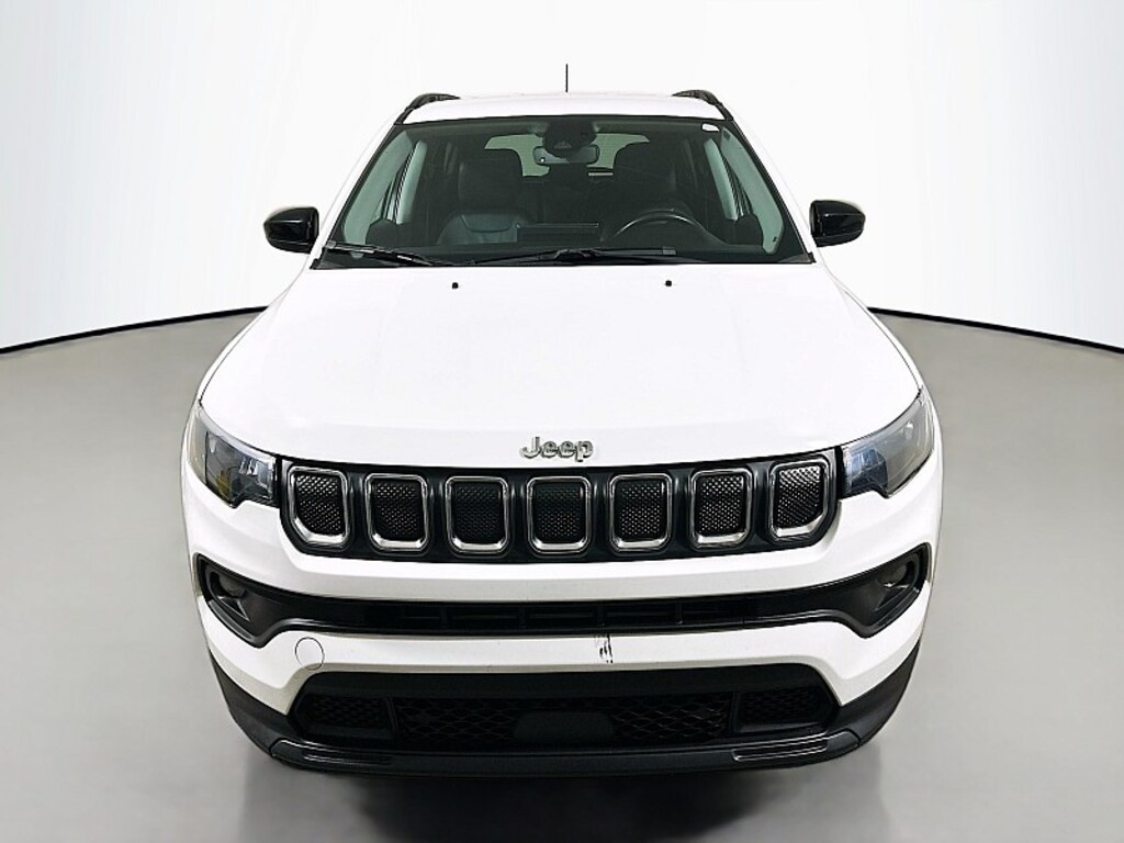 Used 2022 Jeep Compass Latitude Lux Compact SUV