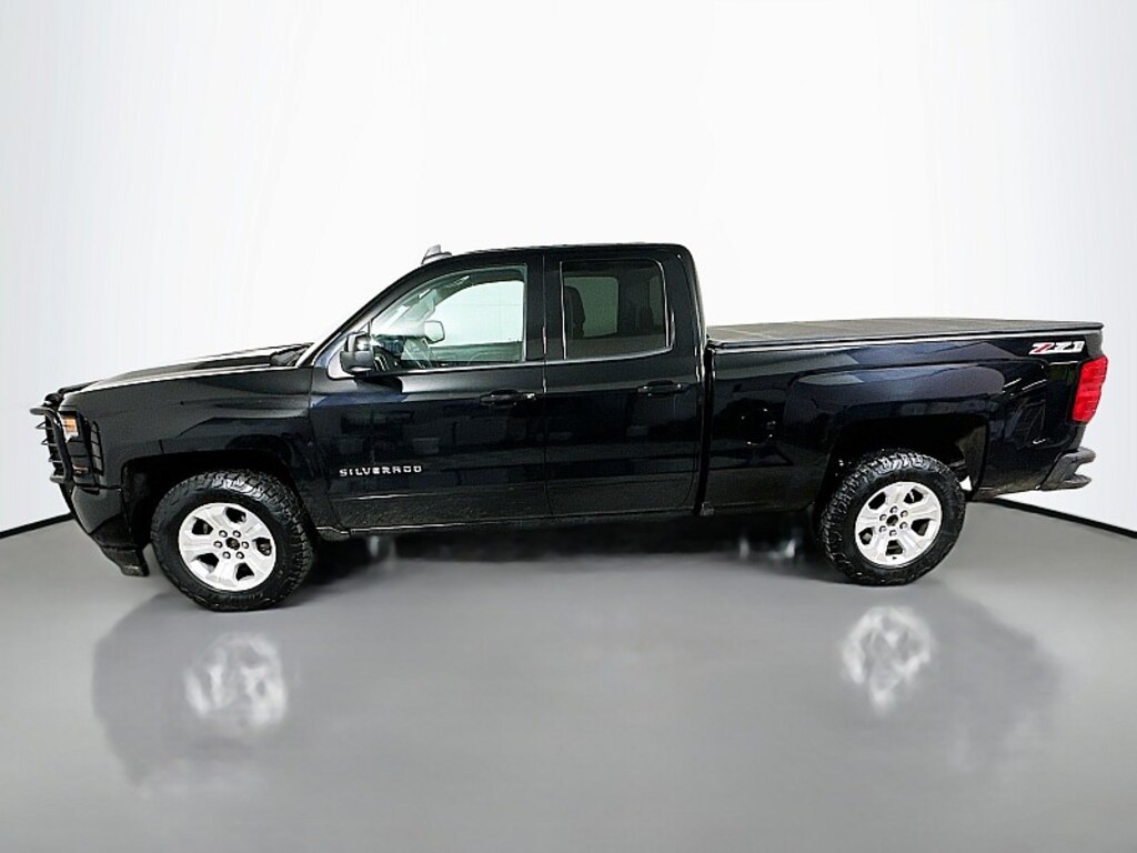 Used 2017 Chevrolet Silverado 1500 4WD LT Full Size Truck