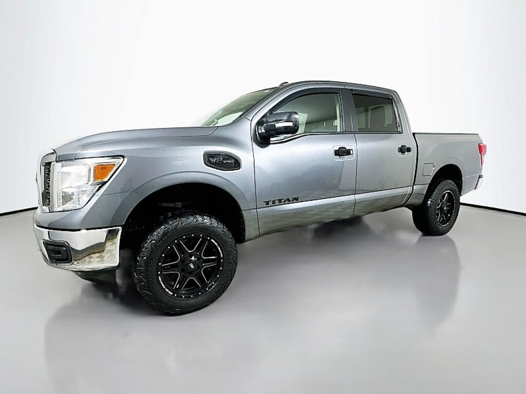 Used 2017 Nissan Titan 4WD SV Full Size Truck
