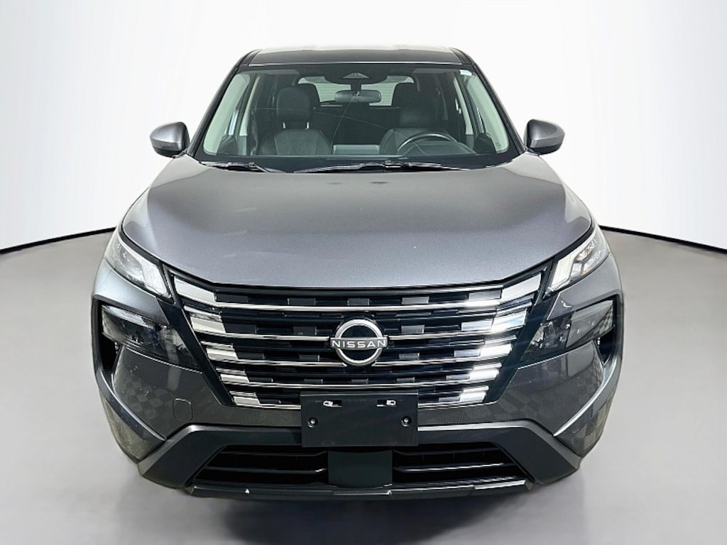 Used 2025 Nissan Rogue SV Crossover SUV