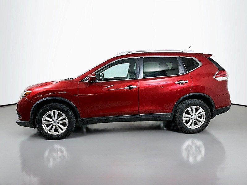 2015 Nissan Rogue SV photo 4