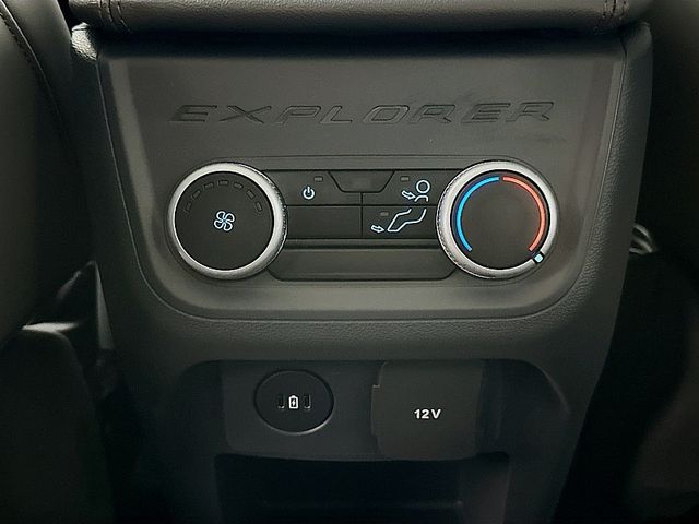 2026 Ford Explorer Active - Photo 21