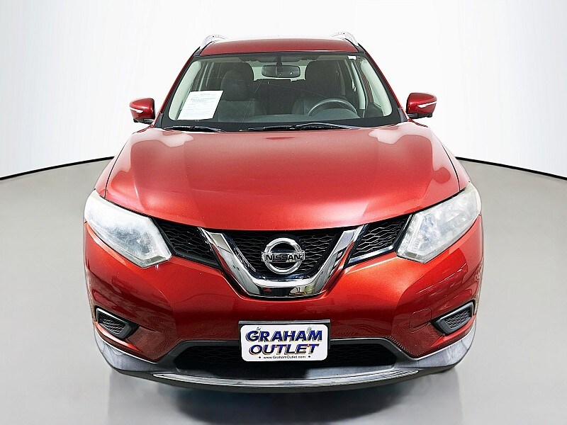 2015 Nissan Rogue SV photo 2