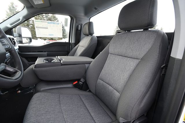 2026 Ford F-250 Super Duty XL - Photo 9