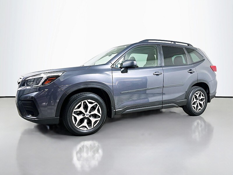 2021 Subaru Forester Premium photo 3