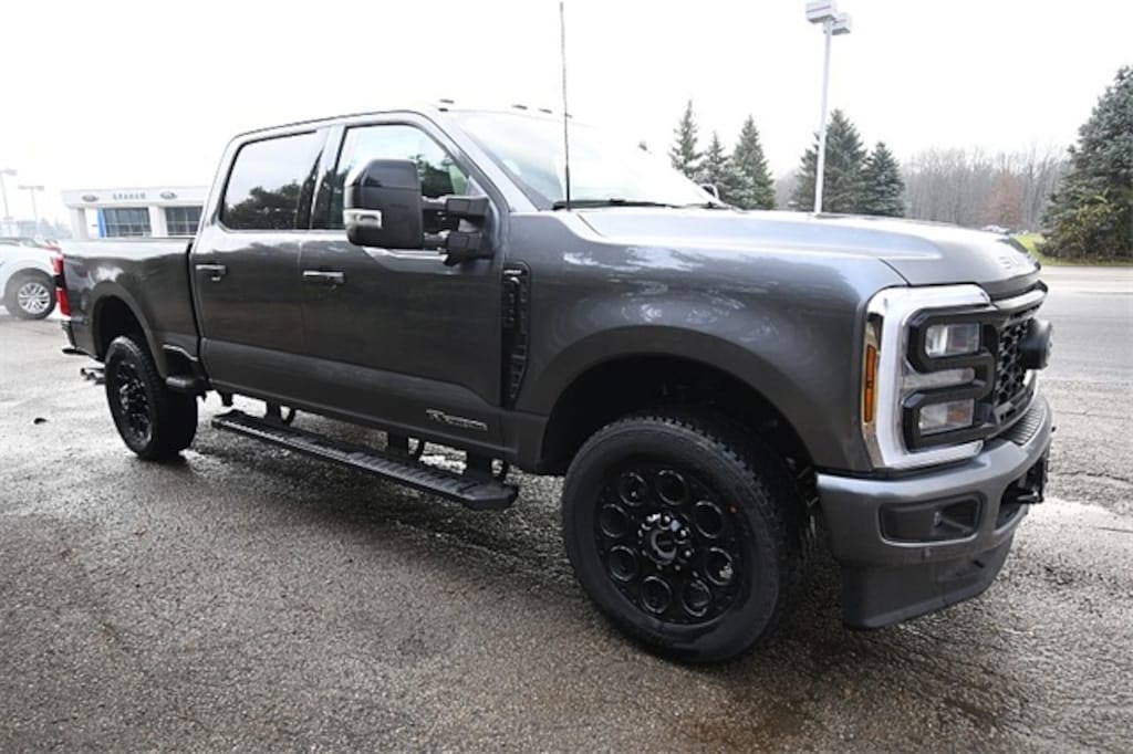 New 2025 Ford Super Duty F-350 Lariat TRUCK