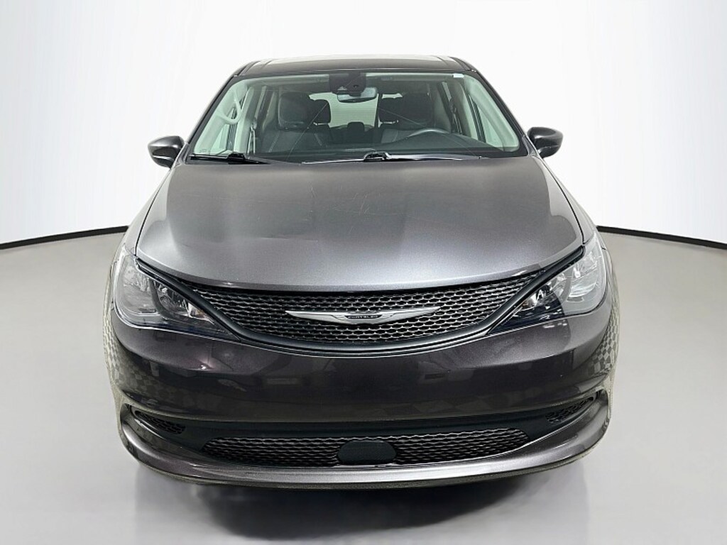 Used 2023 Chrysler Voyager LX Minivan