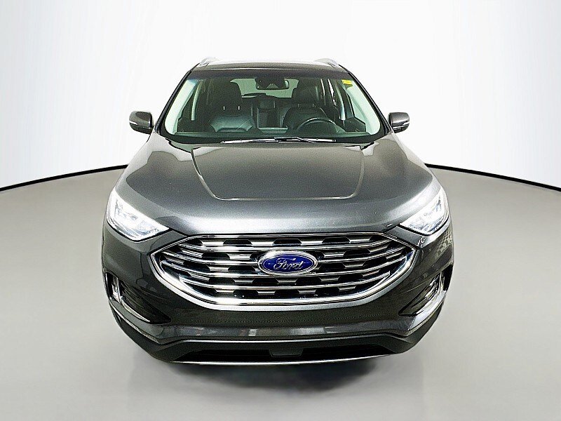 2020 Ford Edge SEL photo 2
