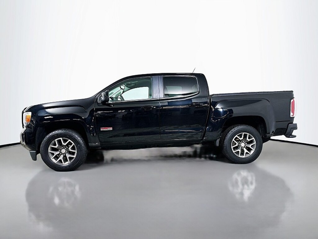 Used 2015 GMC Canyon 4WD 4WD SLE Compact Truck