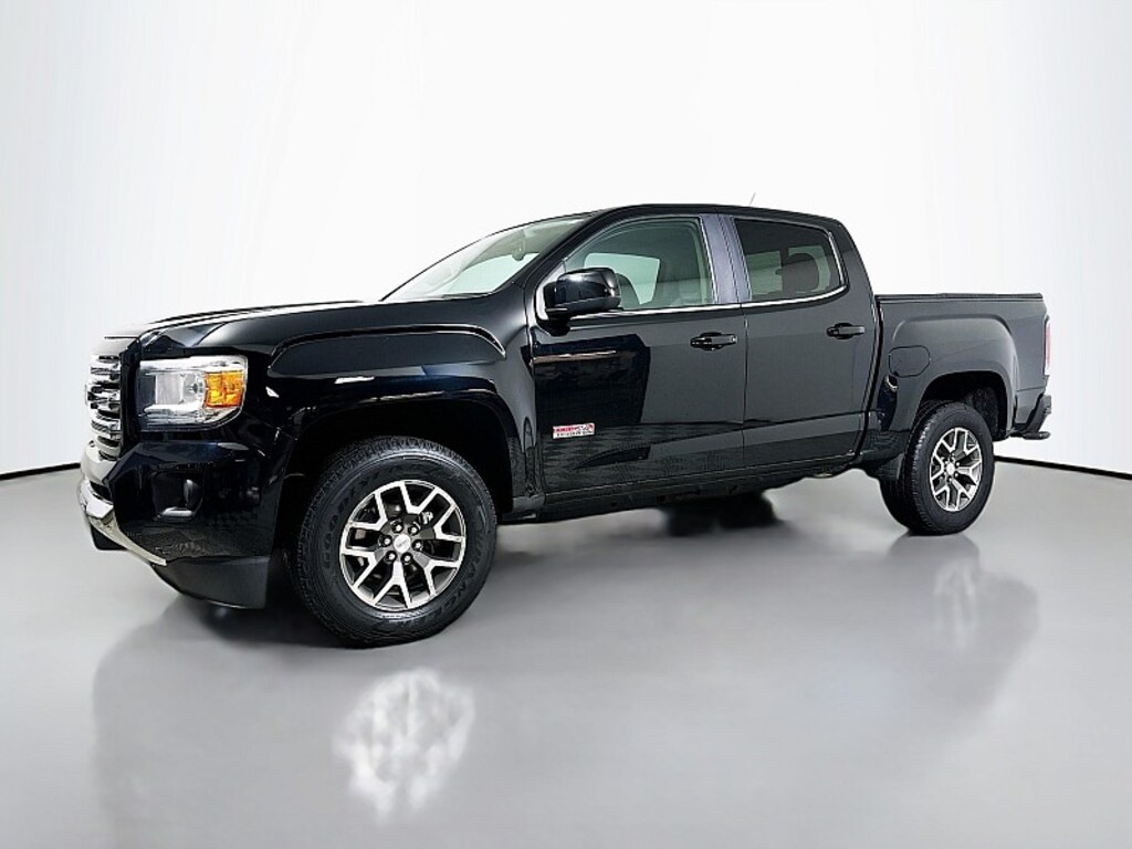 Used 2015 GMC Canyon 4WD 4WD SLE Compact Truck