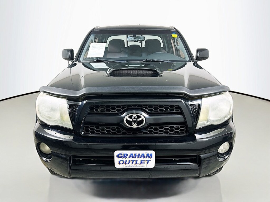 Used 2011 Toyota Tacoma 4WD Compact Truck