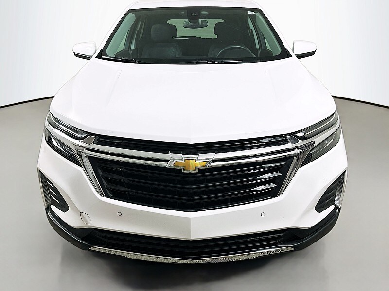 2024 Chevrolet Equinox LT photo 2
