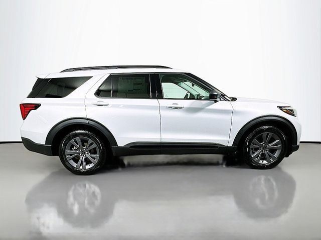 2026 Ford Explorer Active - Photo 8