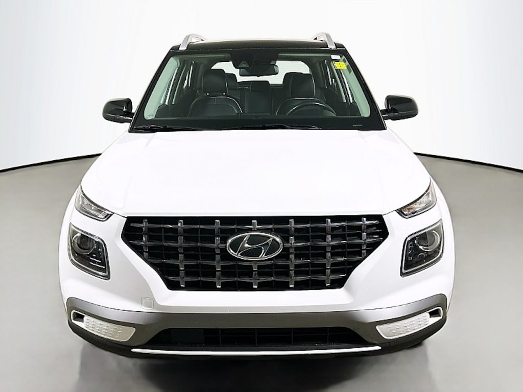 Used 2022 Hyundai Venue Limited Compact SUV