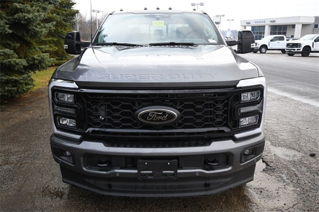 New 2025 Ford Super Duty F-350 Lariat TRUCK