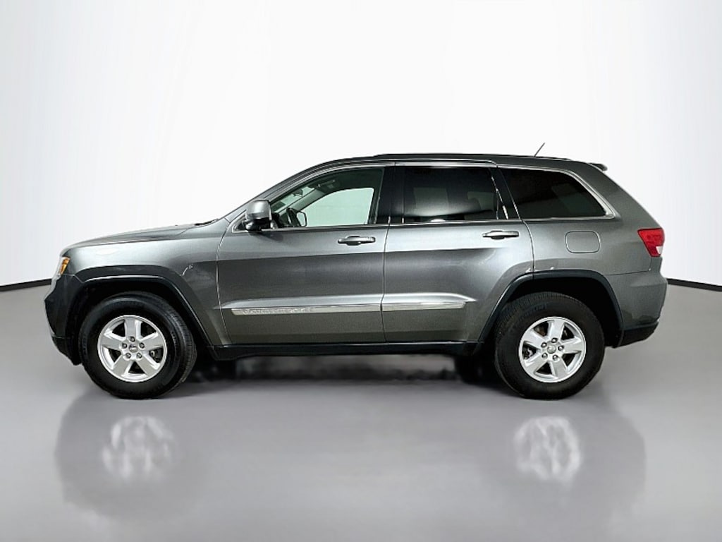 Used 2013 Jeep Grand Cherokee Laredo Full Size SUV