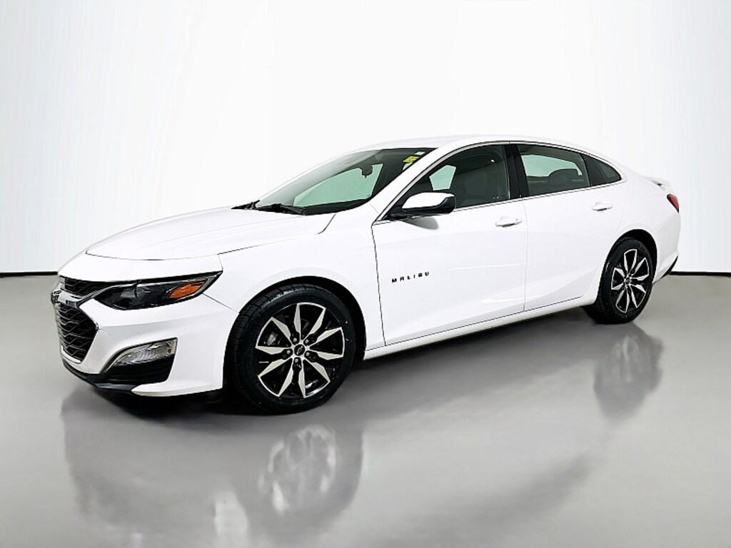 Used 2024 Chevrolet Malibu RS Mid-Size Car
