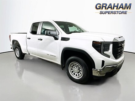 2023 GMC Sierra 1500 4WD Pro Full Size Truck