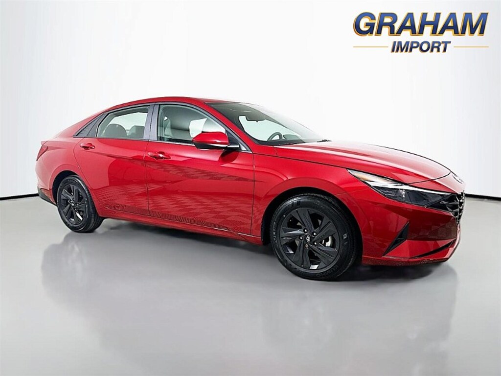 Certified 2022 Hyundai Elantra SEL Mid-Size Car