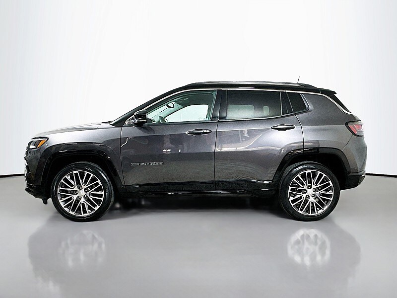 2022 Jeep Compass Limited photo 2