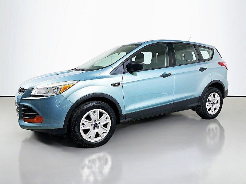 2013 Ford Escape S photo 3