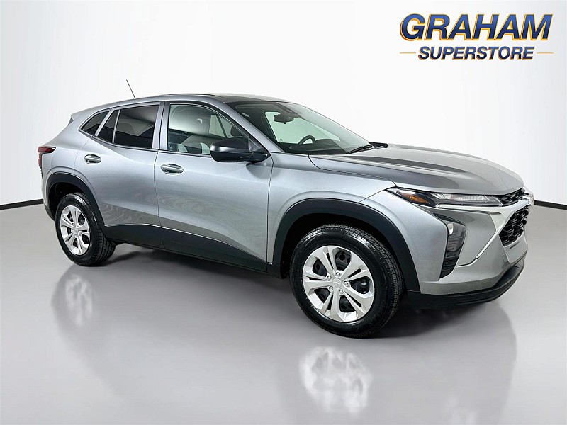 Used 2024 Chevrolet Trax LS Crossover SUV