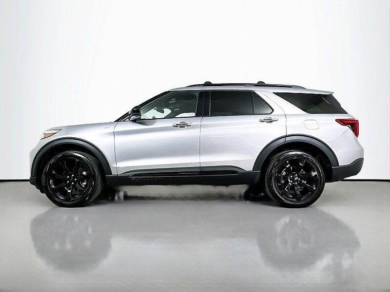 2022 Ford Explorer ST-Line photo 4