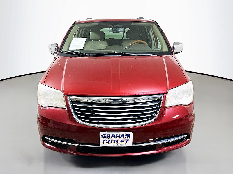Used 2013 Chrysler Town & Country Limited with VIN 2C4RC1GG4DR816678 for sale in Mansfield, OH