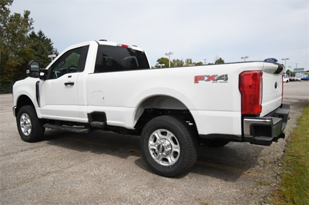 New 2025 Ford Super Duty F-350 XLT TRUCK